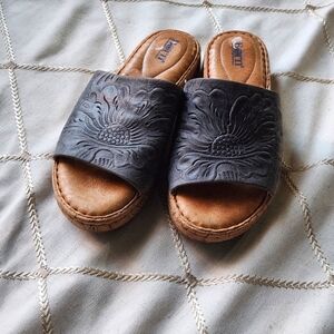 Born Blue Gray Leather Embossed Floral Slip-On Shoes 7 EU 38 Comfort Handcrafted